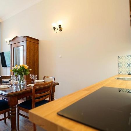 Apartamenty Everysky - Plac Ratuszowy 51 Jelenia Góra Buitenkant foto