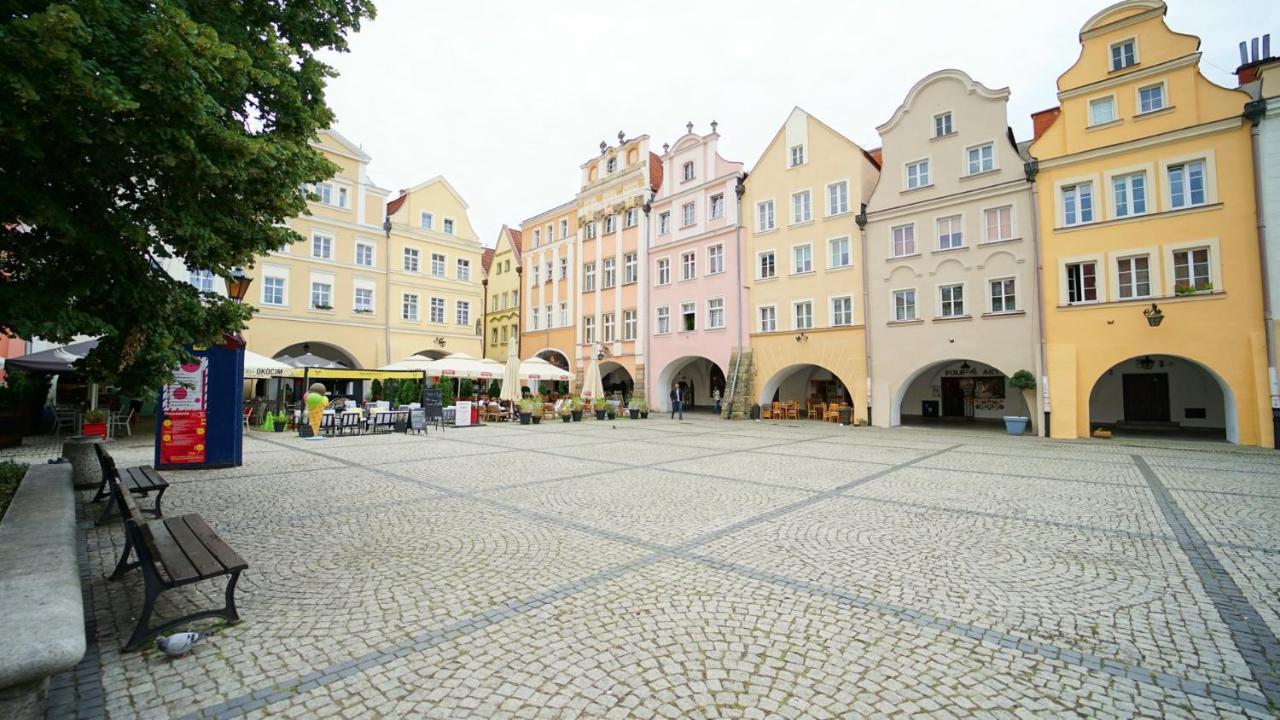 Apartamenty Everysky - Plac Ratuszowy 51 Jelenia Góra Buitenkant foto