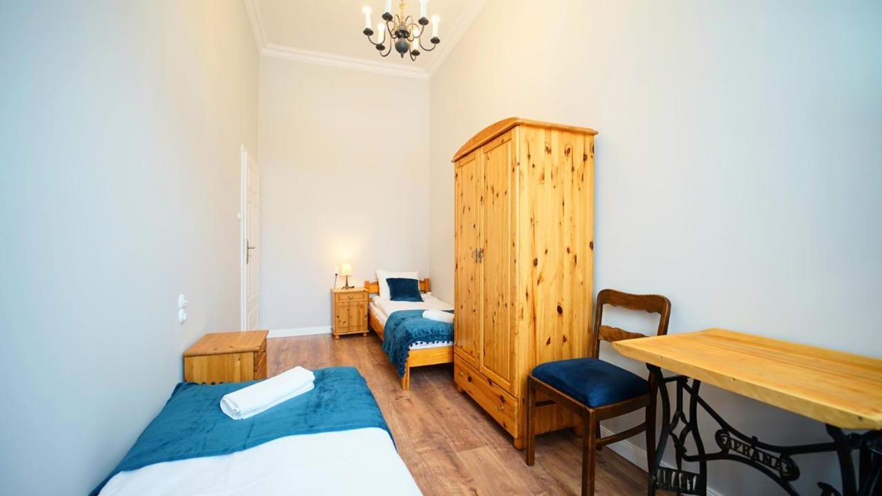 Apartamenty Everysky - Plac Ratuszowy 51 Jelenia Góra Buitenkant foto